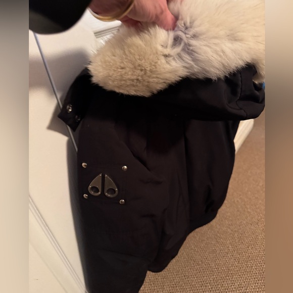 Moose knuckles Girls black winter bomber jacket - Picture 3 of 11